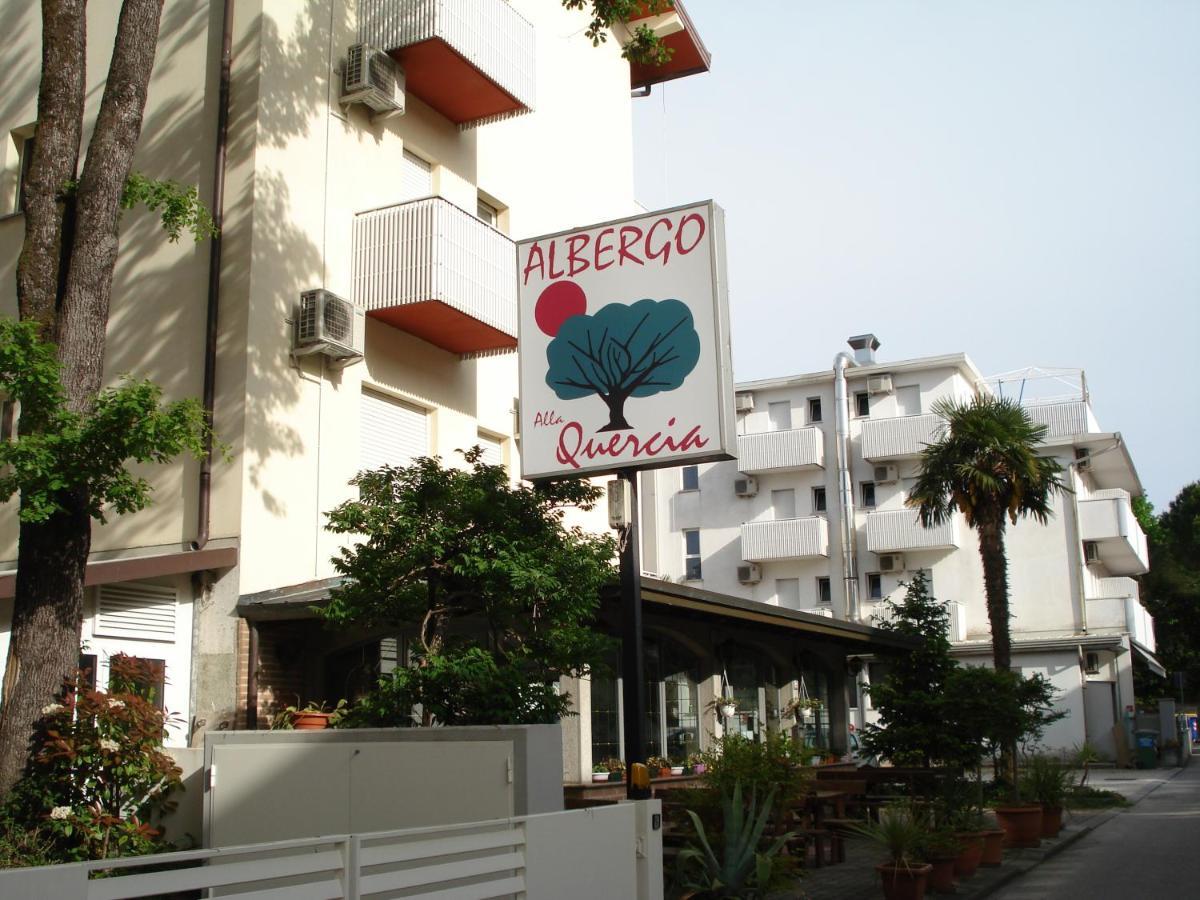 Hotel La Quercia Lignano Sabbiadoro Exterior foto